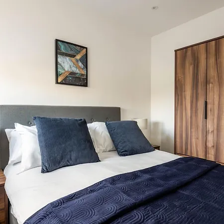 Cosy & Modern 1 Bed * Leeds (West Yorkshire)